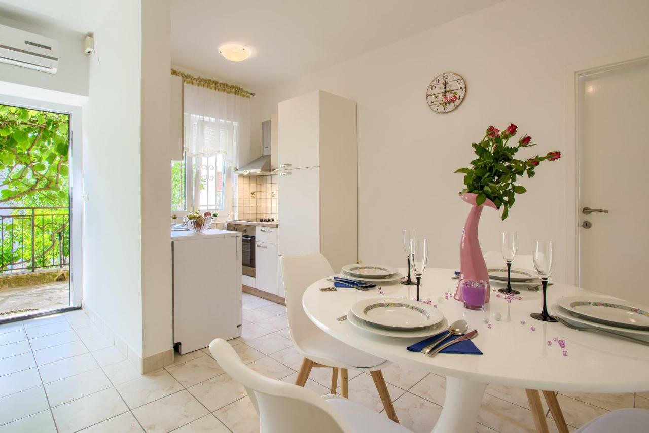Paola Apartman Póla